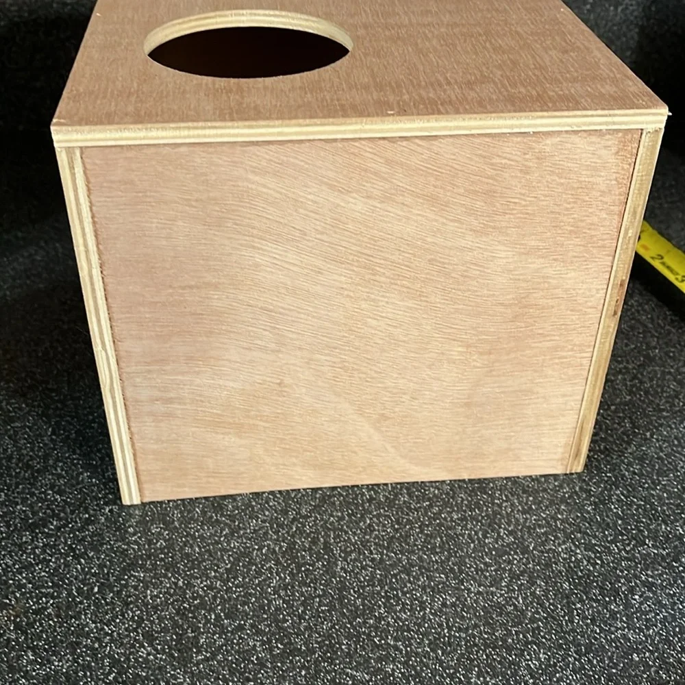 Prevue Pet Products Wood Animal Hut for Guinea Pigs